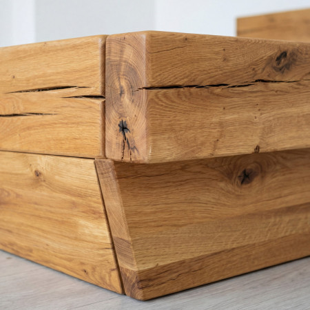 Massives Luxusbett aus Eichenbalken, Doppelbett 180 x 200 cm