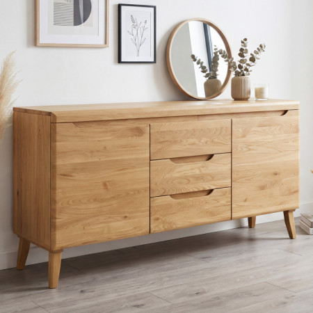 Kommode aus massiver Eiche auf Füßen, Typ Prag 49