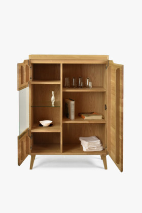 Niedrige Vitrine aus massivem Eichenholz auf Beinen, Prag Typ 45 2