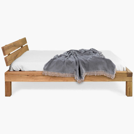 Postel aus Massivholz Ernad III 180 x 200 cm