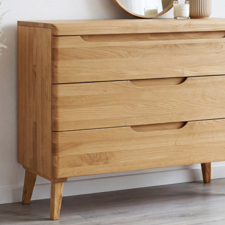 Eichenkommode mit Schubladen auf Füßen, Prag 43