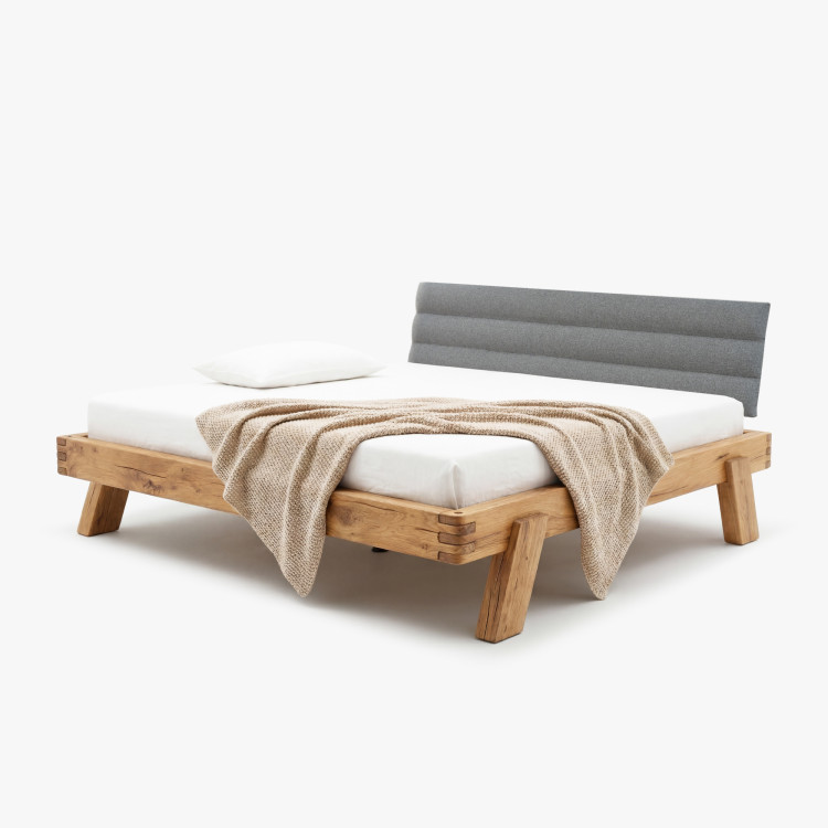 Dubogestelltes Bett 180 x 200 cm - Stoffkopfteil