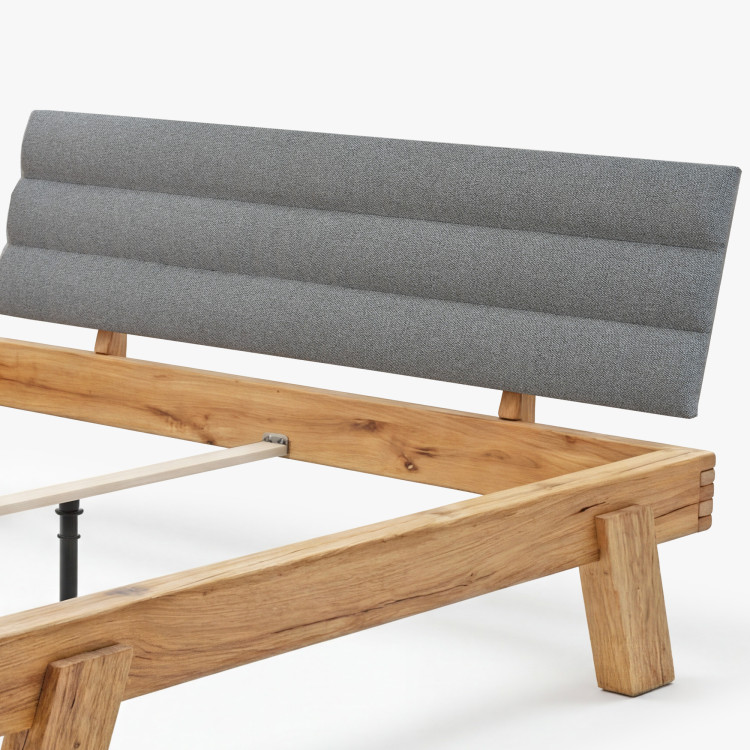 Dubogestelltes Bett 180 x 200 cm - Stoffkopfteil