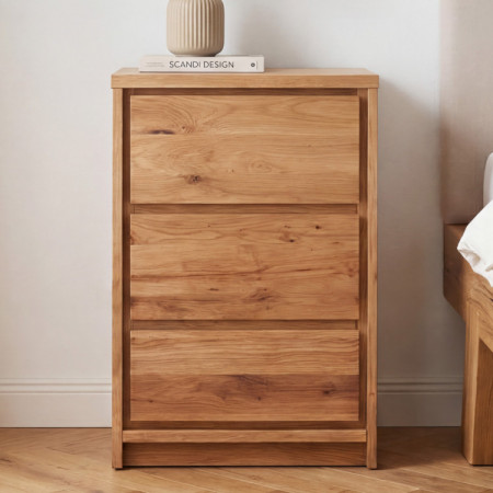 Eichennachttisch aus Eiche – 3 Schubladen