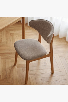 Čalouněná jídelní židle s dubovými nohami – Farbe Taupe 2