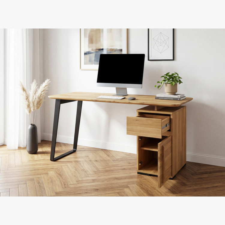 Dub-Schreibtisch Albero 140x65 cm – massive Eiche, Metallfüße