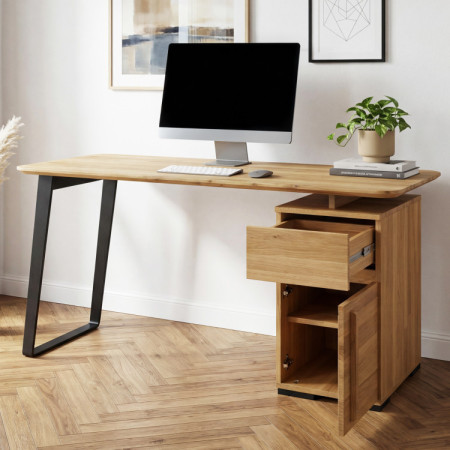 Dub-Schreibtisch Albero 140x65 cm – massive Eiche, Metallfüße