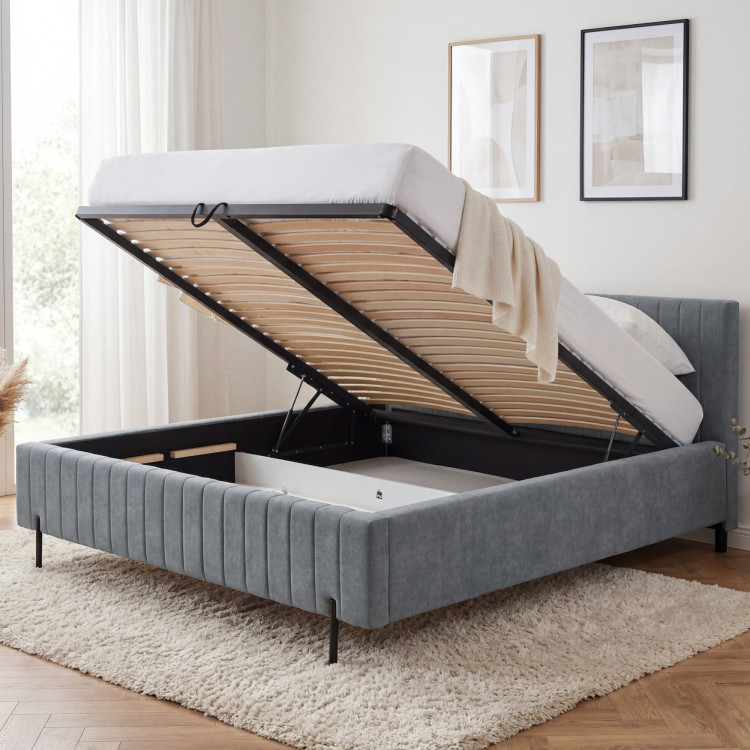Čalouněná postel 180x200 grau mit Stauraum und Lattenrost