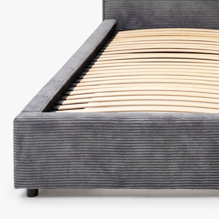 Čalouněná postel Ineza 180x200 s úložným prostorem šedá