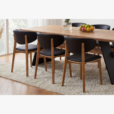 Čalouněná jídelní židle Saška – schwarzes italienisches Leder, massiv geölte Eiche