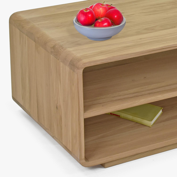 Abgerundeter Holzcouchtisch