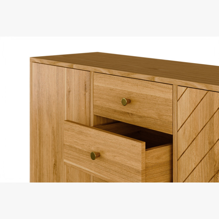 Massive Eichenkommode Jessica 190 cm mit gefrästem Fischgrätmuster