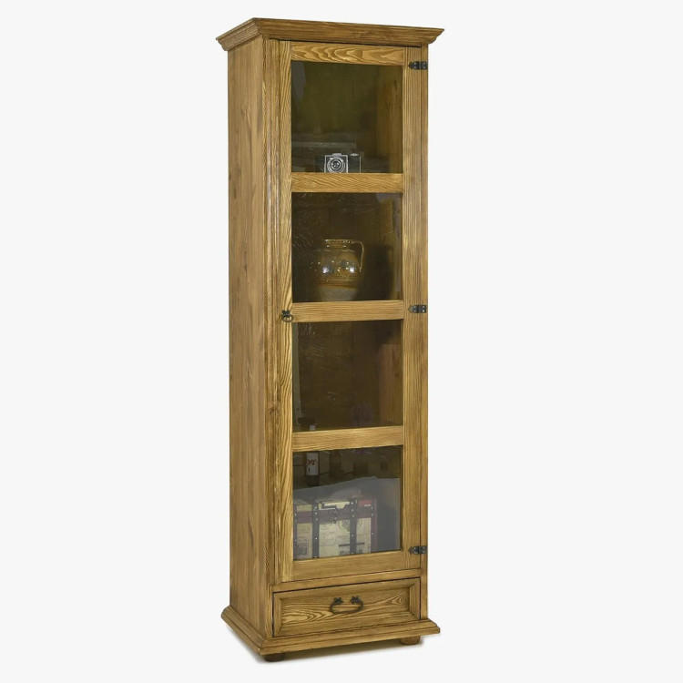 Vitrine im rustikalen Stil