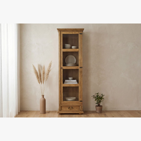 Vitrine im rustikalen Stil