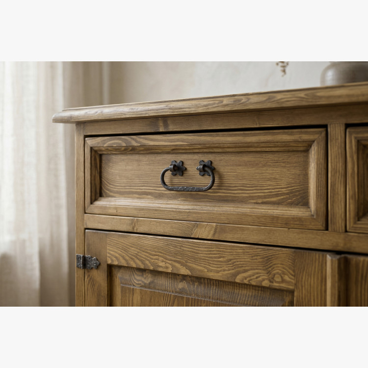 Rustikaler Kommode fürs Schlafzimmer