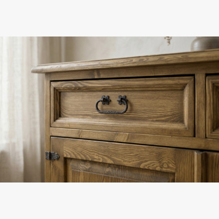 Rustikaler Kommode fürs Schlafzimmer