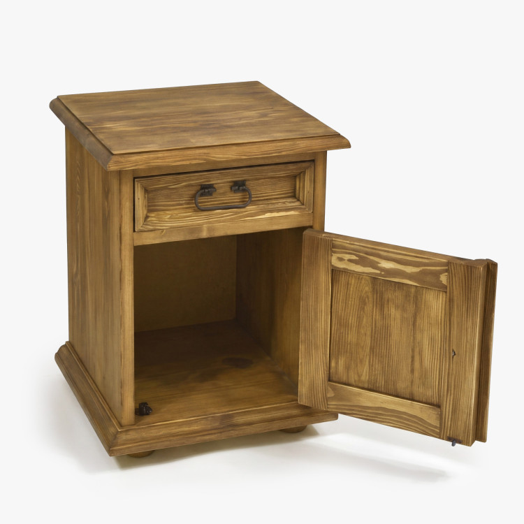 Nachttisch im Landhausstil