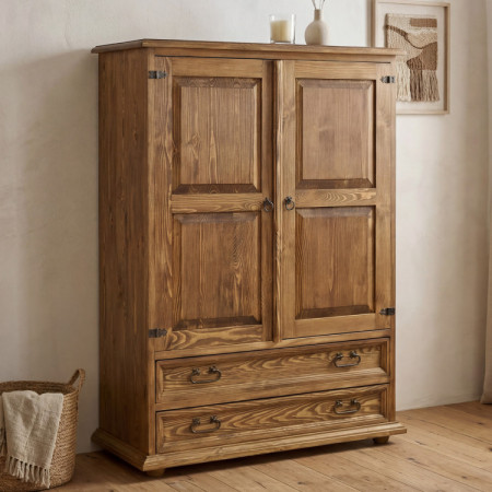 Hohe Kommode fürs Schlafzimmer