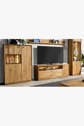 Malá vitrína dub s dvierkami, Vilo 45 2