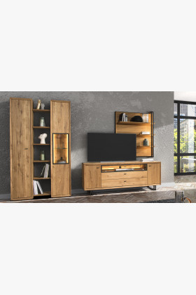 Dubová vitrína s plnými dverami, vilo 12 2