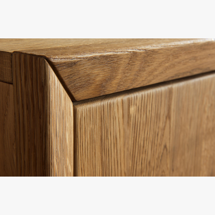 Dubová vitrína s plnými dverami, vilo 12