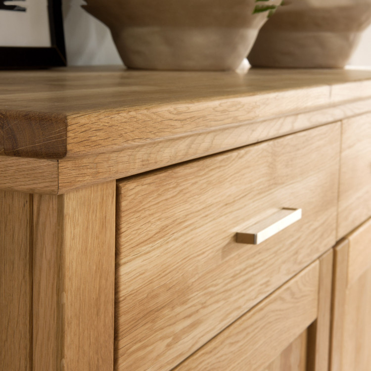 Dřevěná dubová komoda s dvířky, Alexandra 44 , Komody- 10